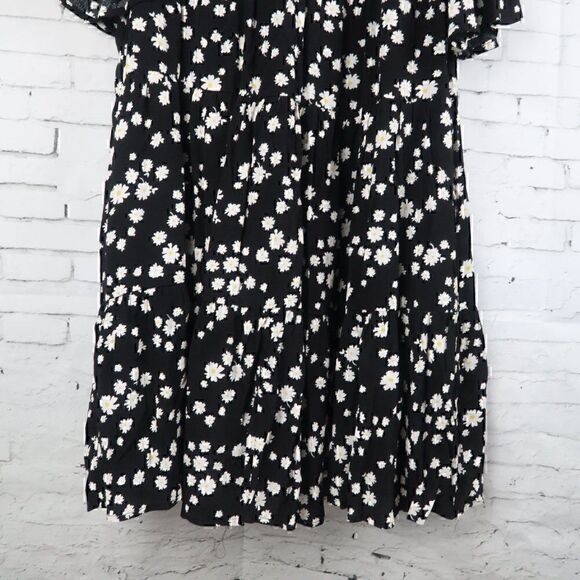 CODE X MODE BLACK WITH DAISY DESIGN SHORT SLEEVE BABYDOLL DRESS SIZE MEDIUM - Picture 6 of 11